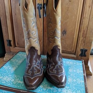 Lane cowboy boots size 9